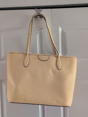 Classic Light Yellow Tote Bag - Women's Shoulder Handbag